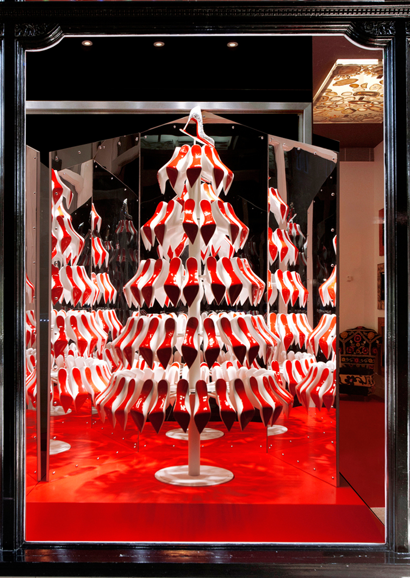 louboutintree01.jpg